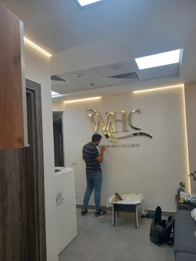 Well Health Clinics - Signage design 4 | MAZCODEX portfolio